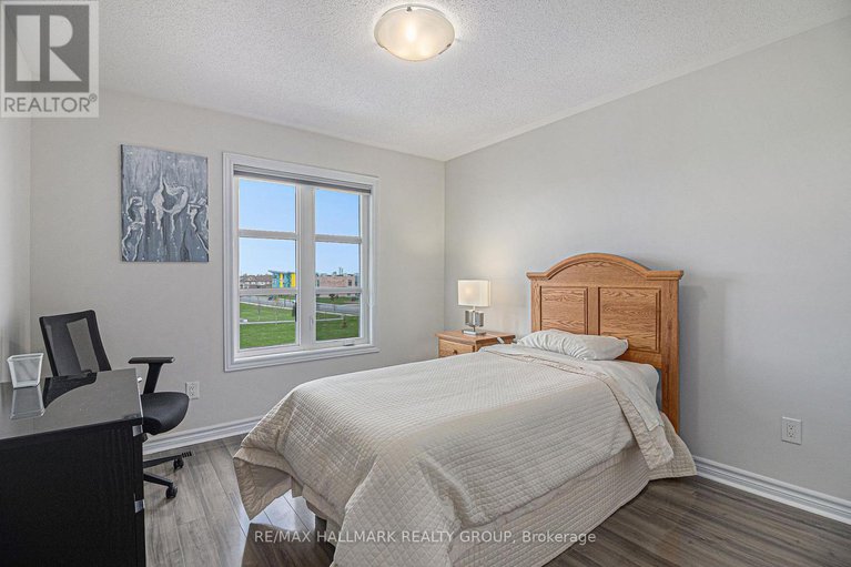 28319923/b-735-magnolia-street/avalon-west/ottawa/ontario/K4A1B7_11