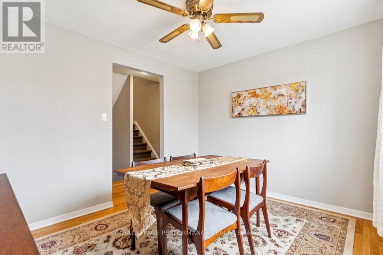 28585598/74-4634-cosmic-place/pineview/ottawa/ontario/K1B4R8_23