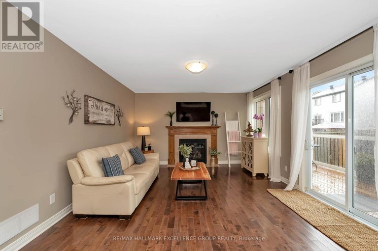 28651707/1006-docteur-corbeil-boulevard/town-of-rockland/clarence-rockland/ontario/K4K0E9_9