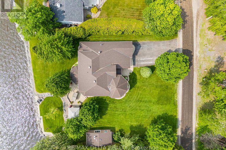 28439850/150-voisine-road/town-of-rockland/clarence-rockland/ontario/K4K1A1_5