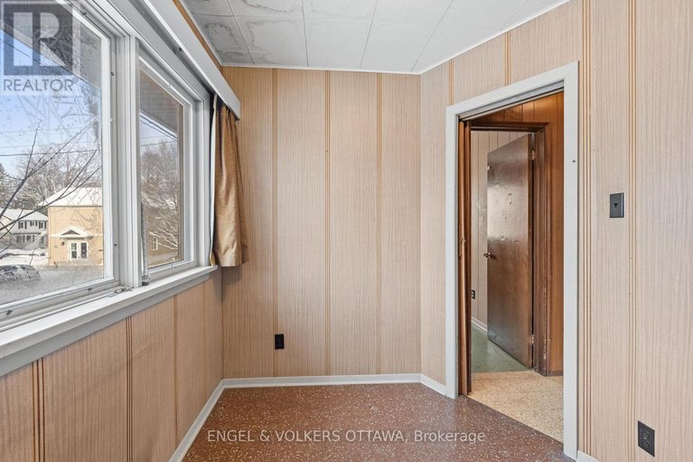 29184532/2626-elmhurst-street/queensway-terrace-north/ottawa/ontario/K2B7N6_52