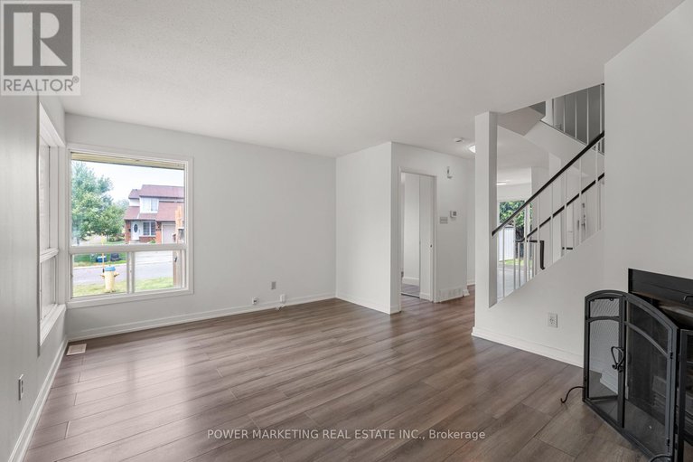 28583636/1631-saxony-crescent/pineview/ottawa/ontario/K1B5K8_9