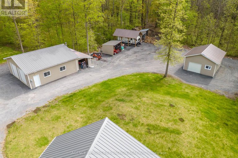 27979759/18668-concession-2-road/north-glengarry-kenyon-twp/north-glengarry/ontario/K0C1B0_3