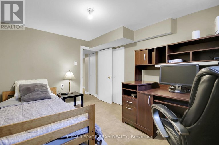 28798698/43-epworth-avenue/meadowlandsst-claire-gardens/ottawa/ontario/K2G2L8_33
