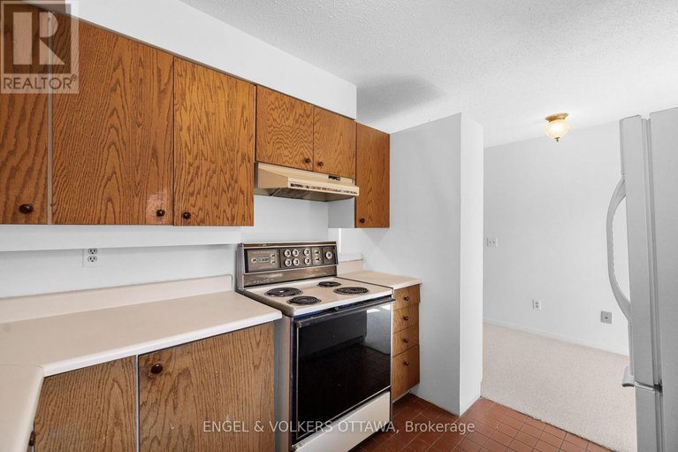 28241154/306-cathcart-street/lower-town/ottawa/ontario/K1N5C4_17
