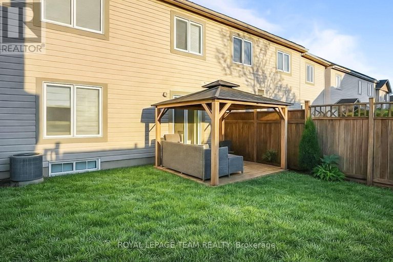 29387877/2751-grand-canal-street/half-moon-bay/ottawa/ontario/K2J0T1_31