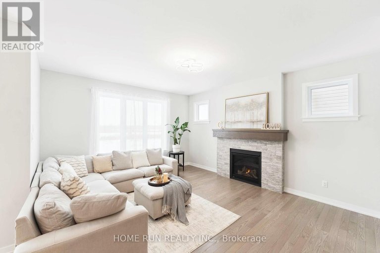 29588975/1987-acoustic-way/riverside-southgloucester-glen/ottawa/ontario/K4M0L6_12