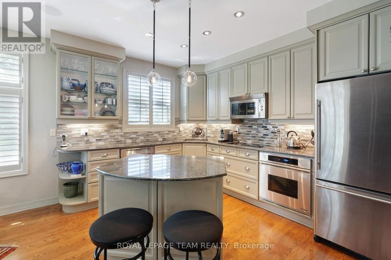28647083/201-clearview-avenue/westboro-north/ottawa/ontario/K1Z1A8_15