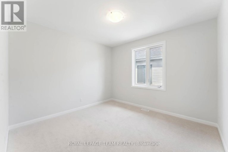 27736125/5045-abbott-street-e/ottawa/ontario/K2V0V2_30