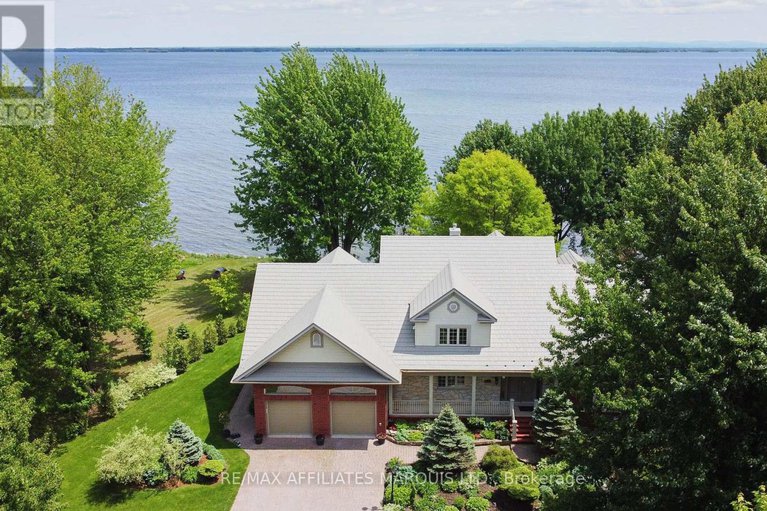 29435969/20562-old-montreal-road/lancaster/south-glengarry/ontario/K0C2C0_2