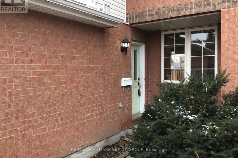 29119256/1586-duplante-avenue/fallingbrookpineridge/ottawa/ontario/K4A4A1_3