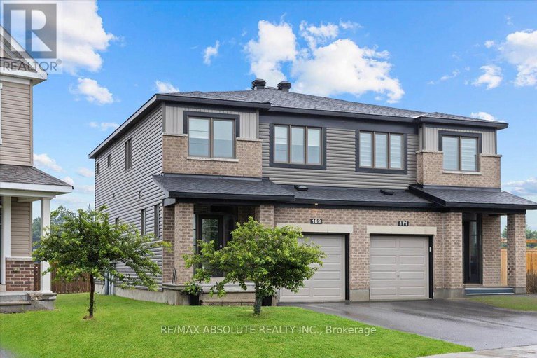 169 Bandelier Way