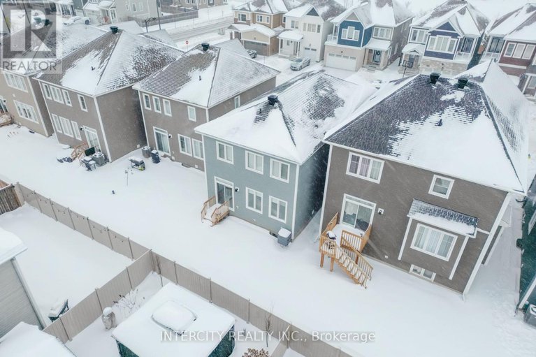 29302038/124-hackamore-crescent/goulbourn-twp-from-franktown-rdsouth-to-rideau/ottawa/ontario/K0A2Z0_45