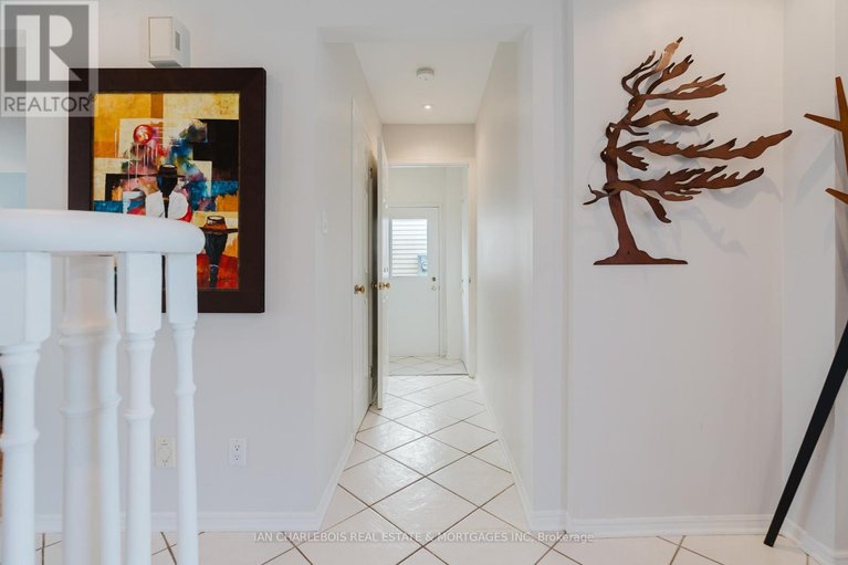 29631308/583-apollo-way/fallingbrookpineridge/ottawa/ontario/K4A1T7_6