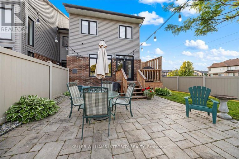 28491070/381-cooks-mill-crescent/riverside-south/ottawa/ontario/K1V2N2_35