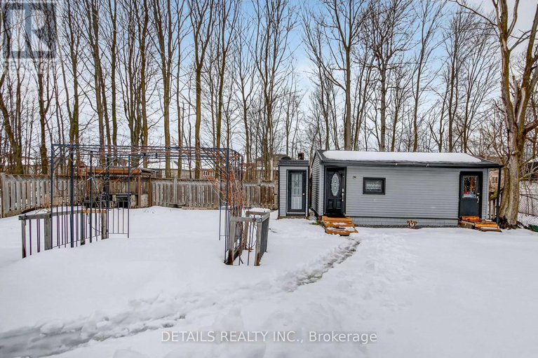 29262354/175-dunlop-crescent/village-of-russell/russell/ontario/K4R1B3_29