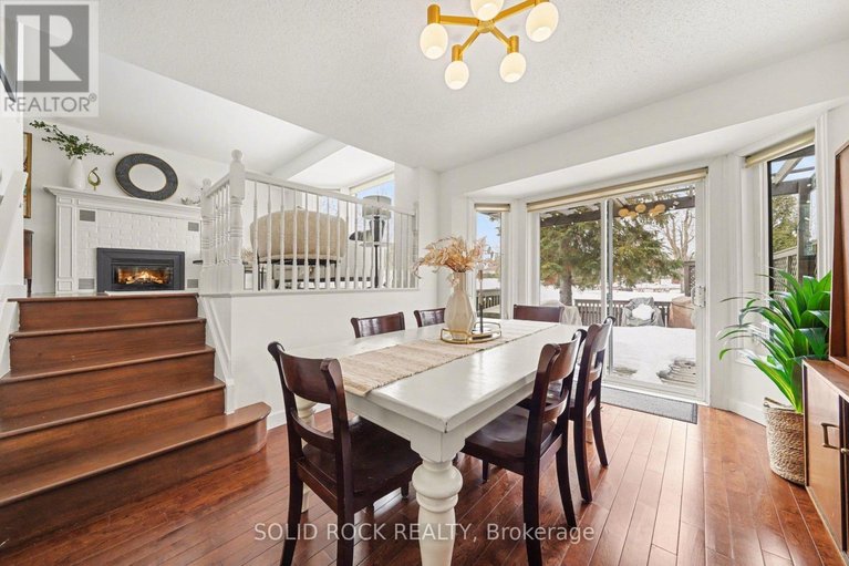 29618484/51-pemberton-crescent/manordale/ottawa/ontario/K2G4Y9_12