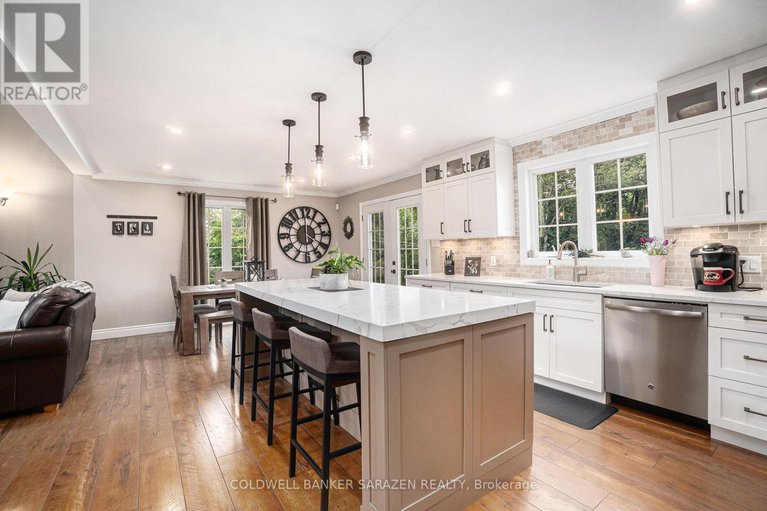 28589212/8289-rodney-farm-drive/osgoode-twp-north-of-reg-rd-6/ottawa/ontario/K0A2P0_14