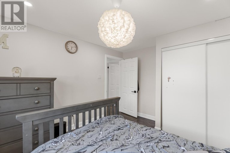 28389026/2714-hickson-crescent/redwood-park/ottawa/ontario/K2H6Y6_22