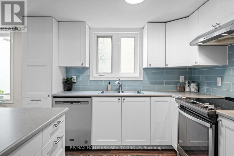 28457131/1340-guthrie-street/leslie-park/ottawa/ontario/K2H1G8_14