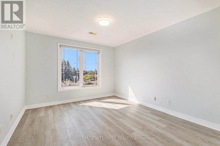 28731074/8-188-paseo-private/centrepointe/ottawa/ontario/K2G4N7_18