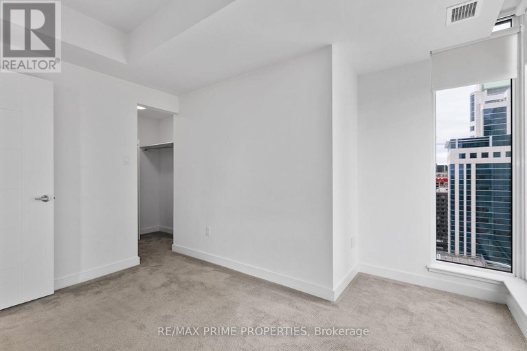 28231546/1705-179-metcalfe-street/ottawa-centre/ottawa/ontario/K2P0W1_16