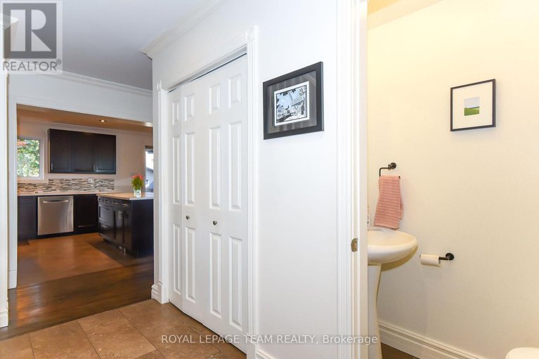 29074651/902-broadview-avenue/mckellar-heights/ottawa/ontario/K2A2M5_6