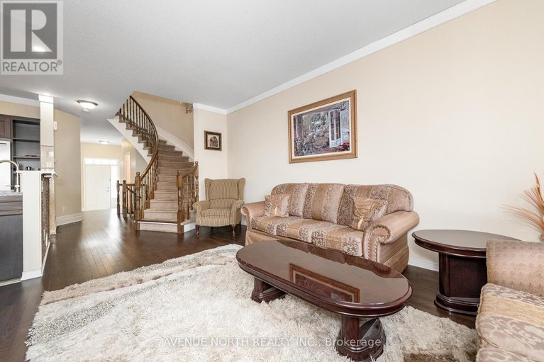 29105316/361-royal-fern-way/riverside-southgloucester-glen/ottawa/ontario/K1V2K6_12