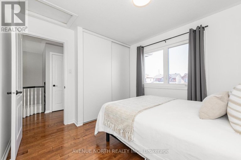 29648629/3028-courtyard-crescent/upper-hunt-club/ottawa/ontario/K1T3R7_24