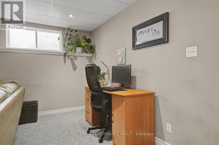 29180735/552-loucks-drive/village-of-russell/russell/ontario/K4R1B6_23