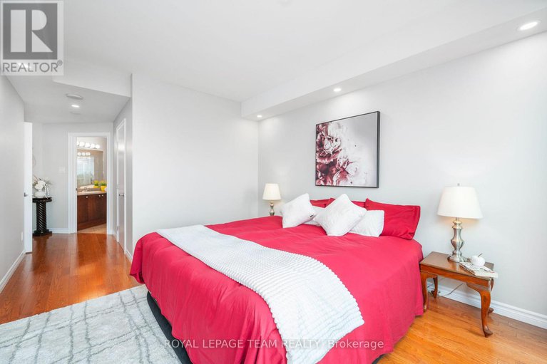 29333702/1704-200-rideau-street/sandy-hill/ottawa/ontario/K1N5Y1_17