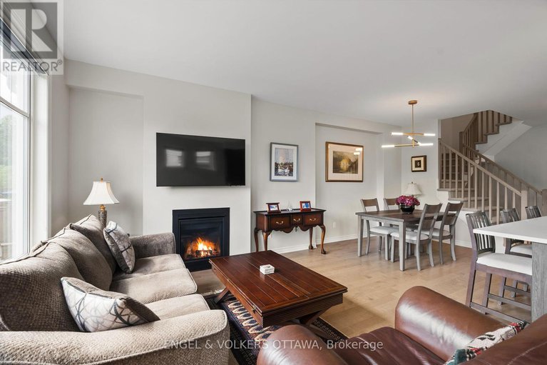 28787541/644-vivera-place/stittsville-north/ottawa/ontario/K2S2N1_14