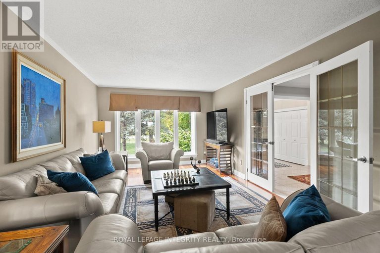 29609930/6-marchbrook-circle/rural-kanata-central/ottawa/ontario/K2W1A1_11