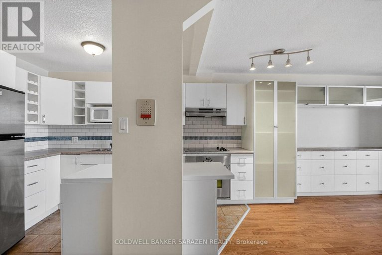 29280875/2305-1785-frobisher-lane/riverview-park/ottawa/ontario/K1G3T7_13