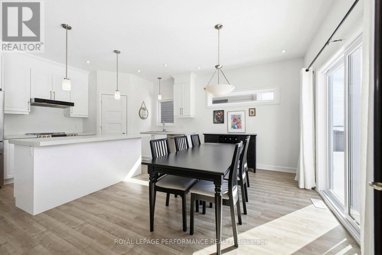 29682193/934-chablis-crescent/embrun/russell/ontario/K0A1W0_6