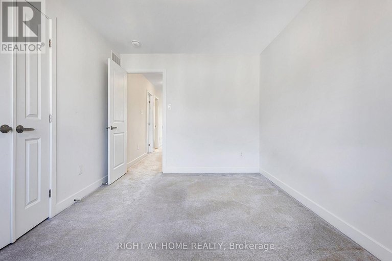 29632848/500-triangle-street/emerald-meadowstrailwest/ottawa/ontario/K2V0M8_24