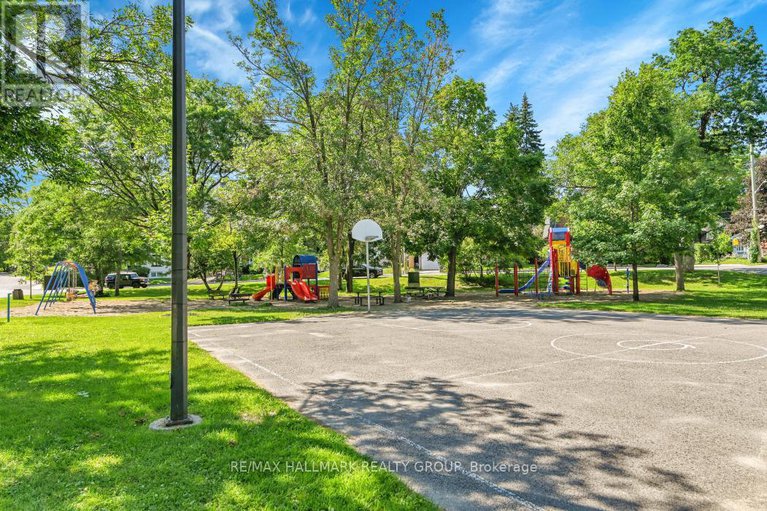 28631484/33-rockcliffe-way/lindenlea/ottawa/ontario/K1M1B3_40