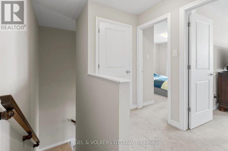 29074491/b-743-magnolia-street/avalon-west/ottawa/ontario/K4A1B7_17