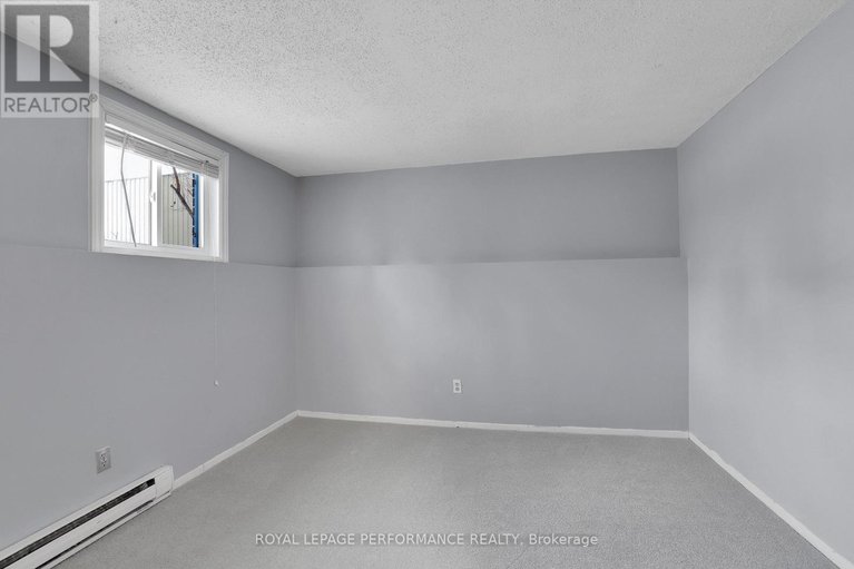 29402527/8d-lovell-lane/westcliffe-estates/ottawa/ontario/K2H9B6_22