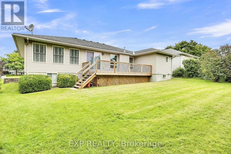 28795569/40-evelyn-street/almonte/mississippi-mills/ontario/K0A1A0_45