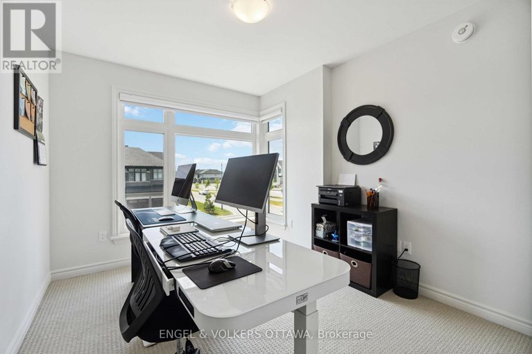 28568495/640-cordelette-circle/mer-bleuebradley-estatesanderson-park/ottawa/ontario/K1W0P2_26