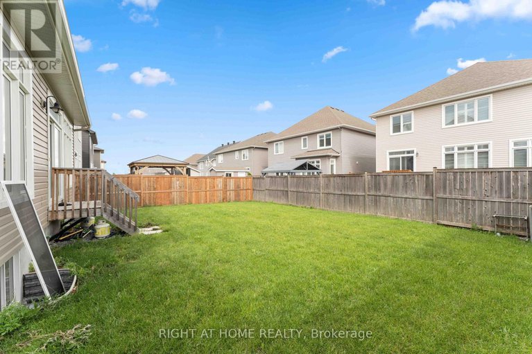 28266624/1868-maple-grove-road/stittsville-north/ottawa/ontario/K2S0W3_43