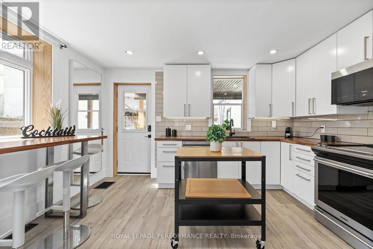 28811813/12-sherbrooke-avenue/hintonburg/ottawa/ontario/K1Y1R7_13