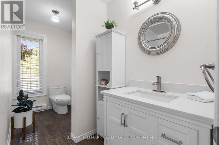 28782422/1754-labonte-street/clarencerockland-twp/clarence-rockland/ontario/K0A1N0_16