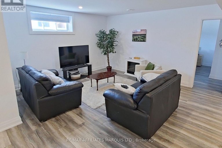 29387791/51-nancy-street/embrun/russell/ontario/K0A1W0_18