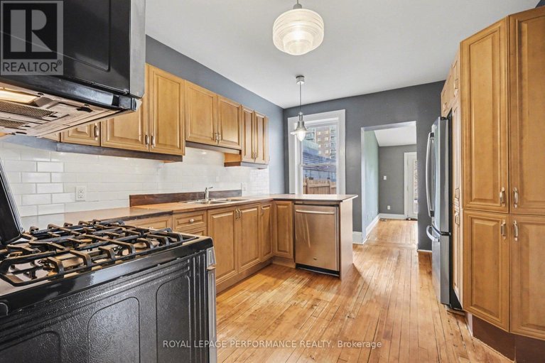 29685328/506-wentworth-avenue/woodroffe/ottawa/ontario/K2B5K1_14