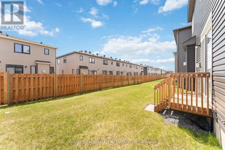 28247633/841-cappamore-drive/half-moon-bay/ottawa/ontario/K2J7C3_28