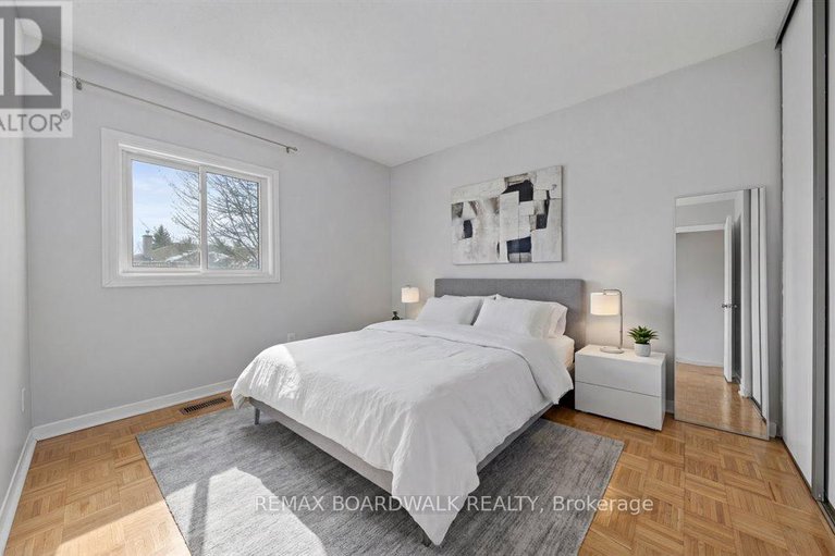 29445162/1513-thurlow-street/fallingbrookridgemount/ottawa/ontario/K4A2K9_63