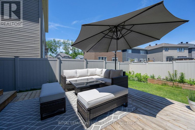 28545914/108-pin-cherry-grove/mer-bleuebradley-estatesanderson-park/ottawa/ontario/K1W0J5_37