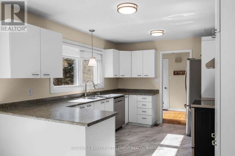 29662329/355-otty-way/drummondnorth-elmsley-north-elmsley-twp/drummondnorth-elmsley/ontario/K7H0E5_9